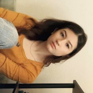 Meet your Posher, Vivian